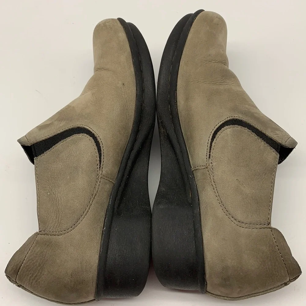 Dansko Grey Suede slip on shoes size  6.5 (Euro 37) - Picture 8 of 11